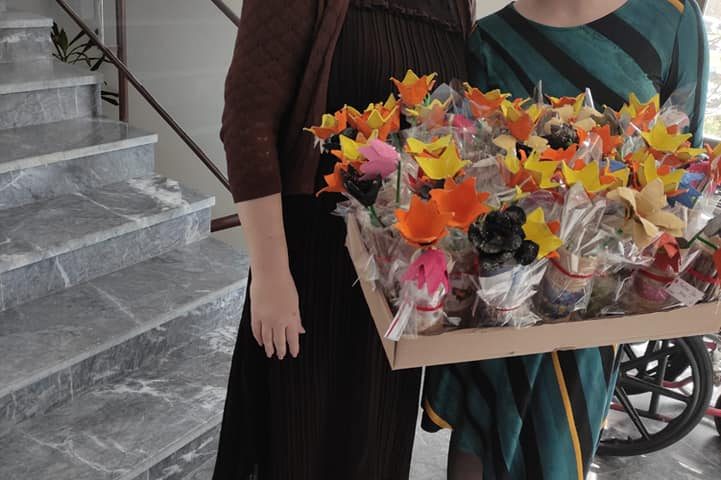 Sretan Dan žena žele vam korisnice i djelatnice Doma