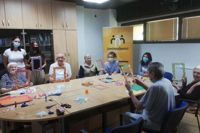 Radionica međugeneracijske suradnje - volonterke Srednje škole Glina