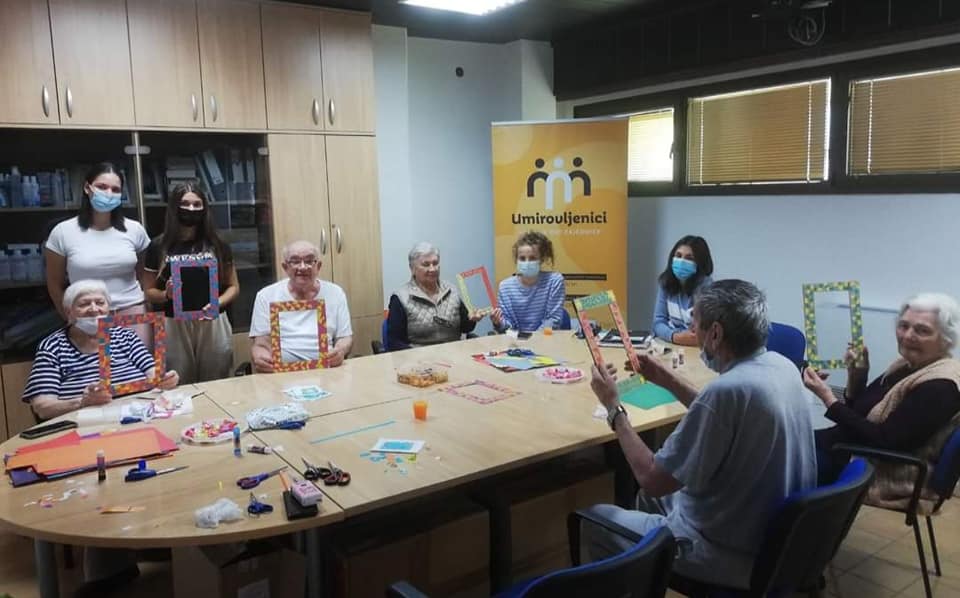 Radionica međugeneracijske suradnje - volonterke Srednje škole Glina