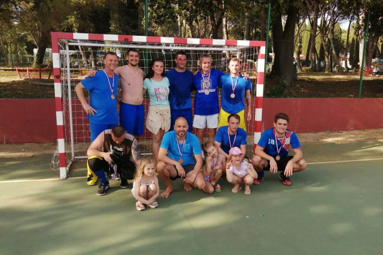 IMAMO ZLATO I BRONCU