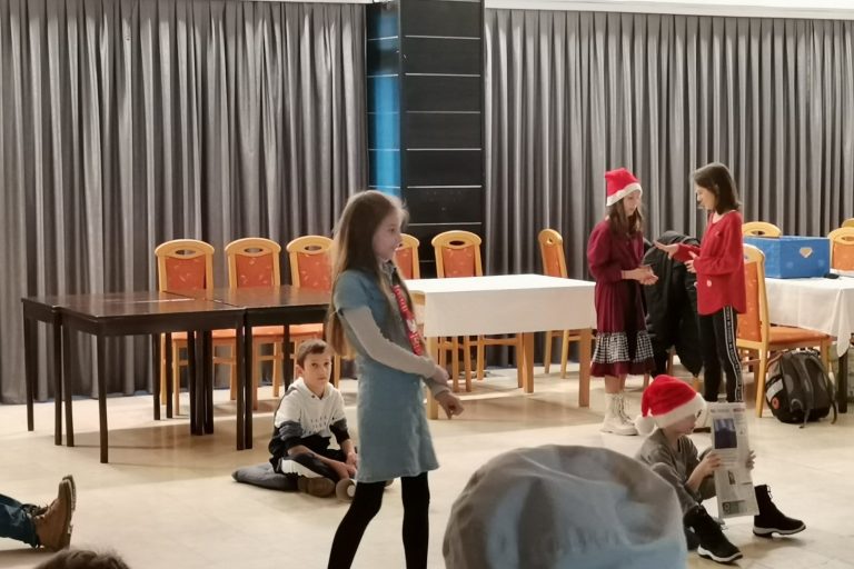 U goste su nam stigli učenici dramske skupine Knjižnice i čitaonice iz Gline