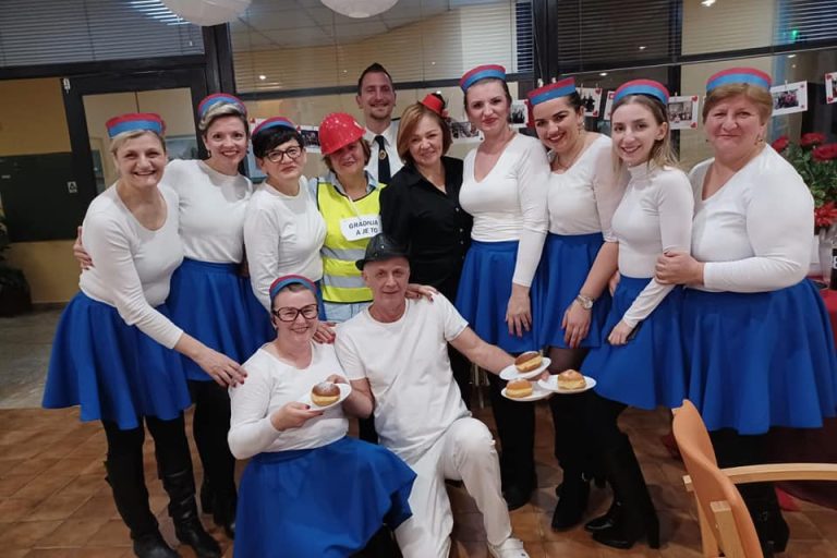 Maskenbal - Dom Sisak