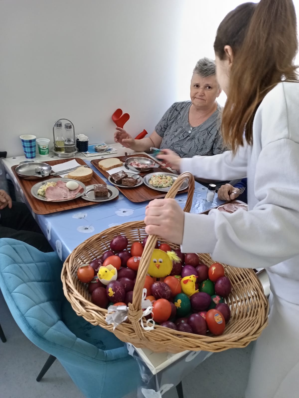 Svim vjernicima pravoslavne vjeroispovijesti želimo sretan Uskrs!