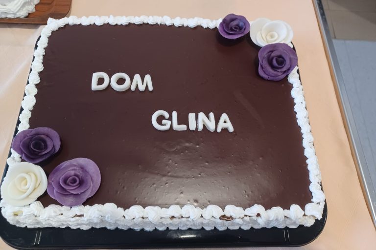 Rođendani naših dragih korisnika uz zvuke harmonike, pjesmu i ples