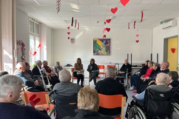 POSJET KNJIŽNICE I ČITAONICE GLINA