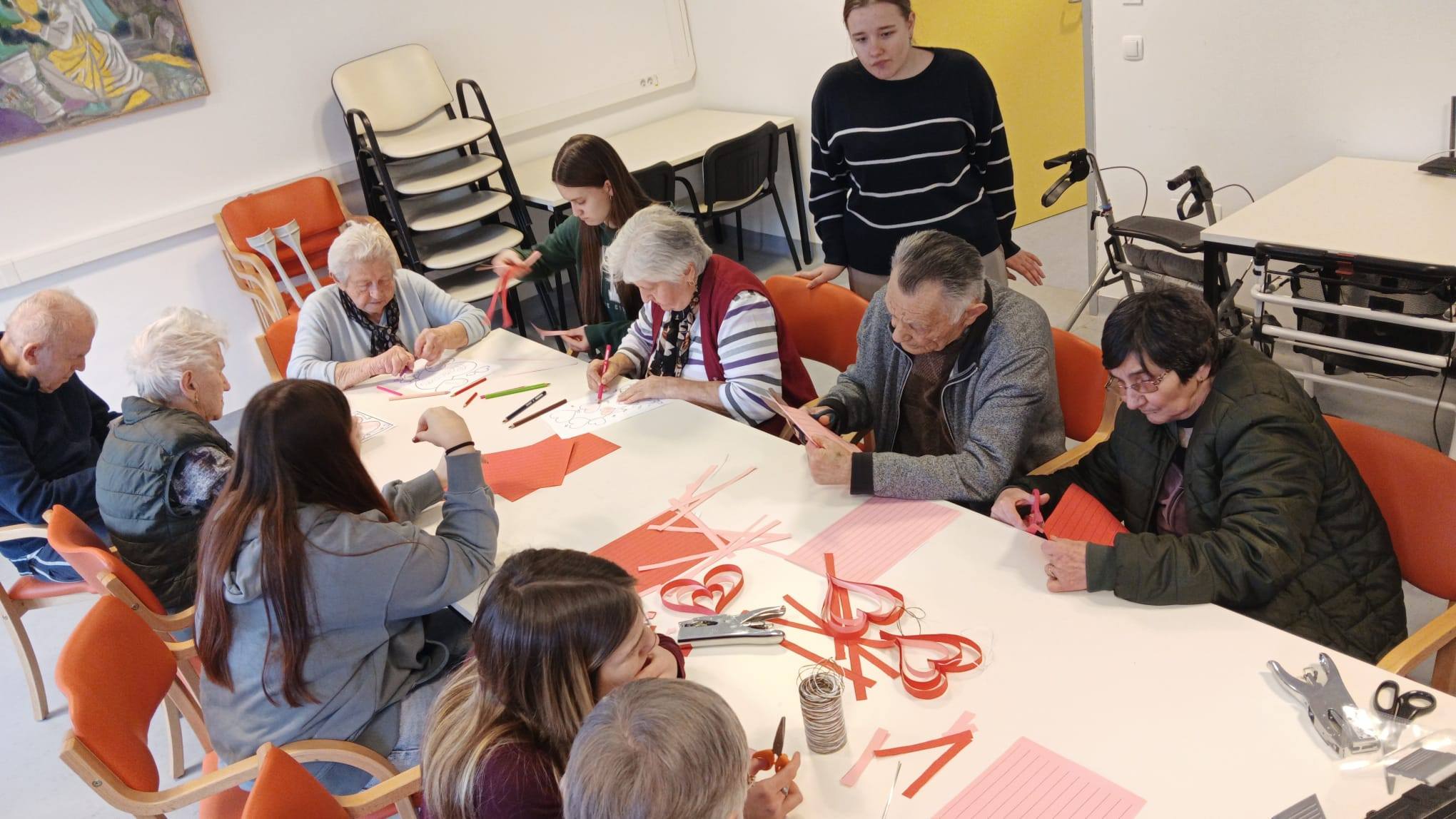 KREATIVNA RADIONICA S VOLONTERIMA