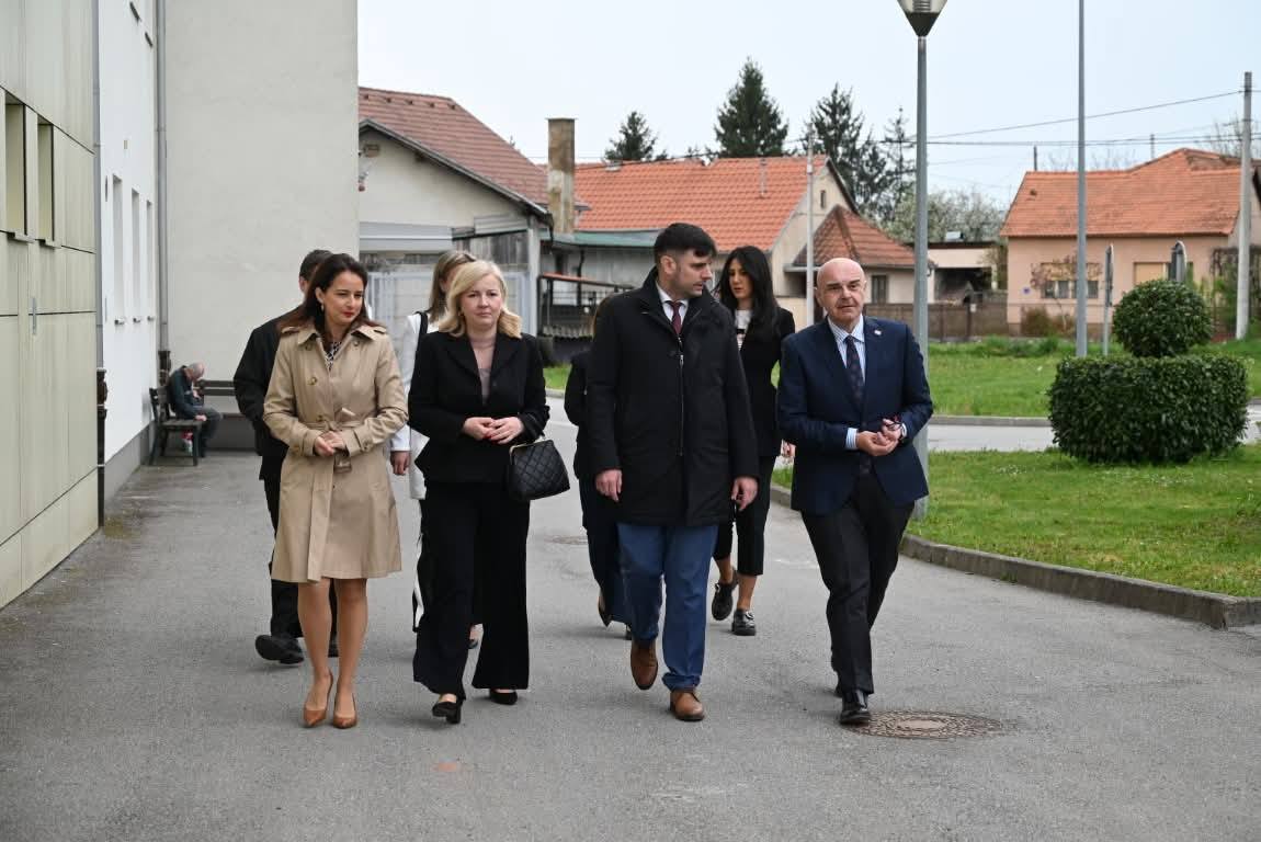 Posjet ministra i državne tajnice